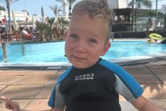 Edward fue uno de los primeros niños en Inglaterra en recibir el tratamiento génico Zolgensma a través del Sistema Nacional de Salud, NHS. Edward fue uno de los primeros niños en Inglaterra en recibir el tratamiento génico Zolgensma a través del Sistema Nacional de Salud, NHS.