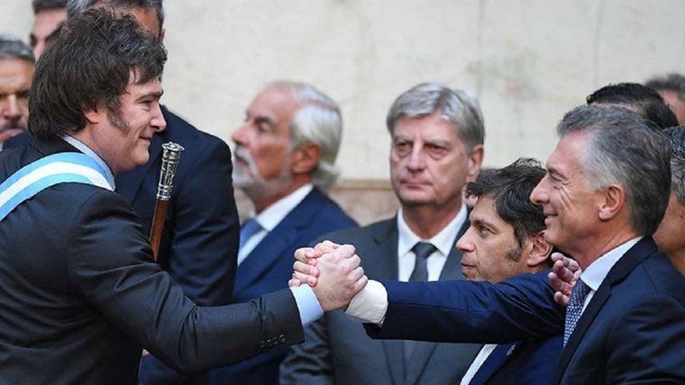Javier Milei y Mauricio Macri, una relación con idas y vueltas. Javier Milei y Mauricio Macri, una relación con idas y vueltas.