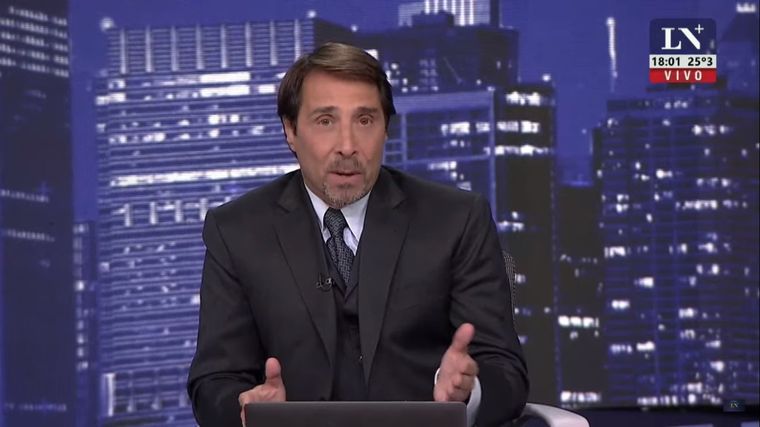 Eduardo Feinmann mandó al frente a Lali Espósito Foto: Captura de video LN+