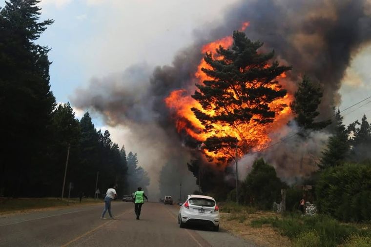 Epuyén es el principal foco de incendios en Chubut Foto: X