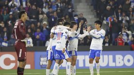 Universidad Católica venció a Barcelona y dejó a Boca con una sola opción. Universidad Católica venció a Barcelona y dejó a Boca con una sola opción.