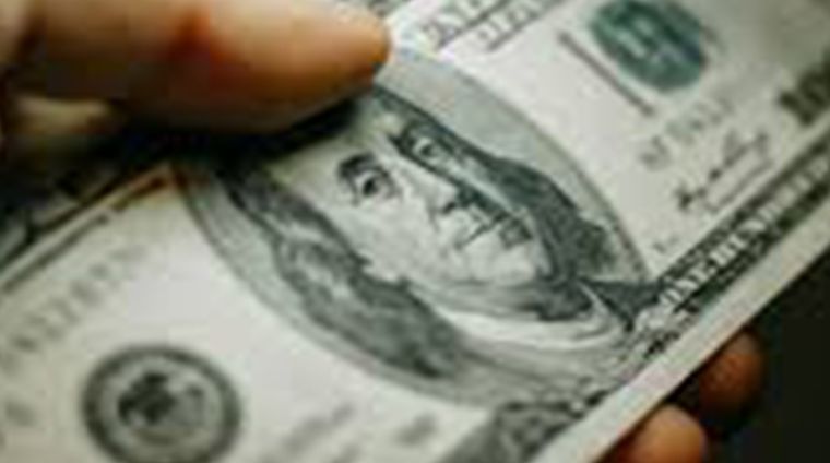 Las operaciones en dólares tendrán nuevas limitaciones.