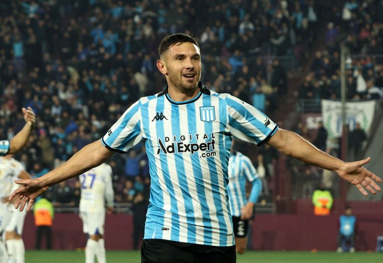 Maravilla Martínez se queda en Racing y firmará una cláusula histórica. FotoBaires