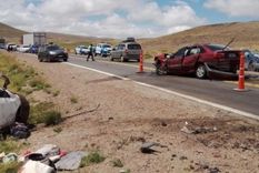 Dos autos chocaron de frente y cuatro personas murieron tras el impacto Dos autos chocaron de frente y cuatro personas murieron tras el impacto