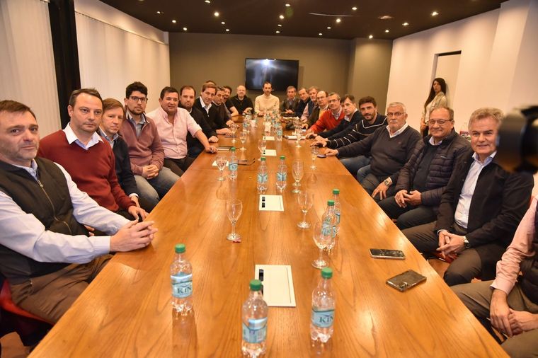 Reunión del Foro de Intendentes bonaerenses de Juntos por el Cambio en el Cómite provincia de la UCR Foto: Prensa Municipalidad de La Plata