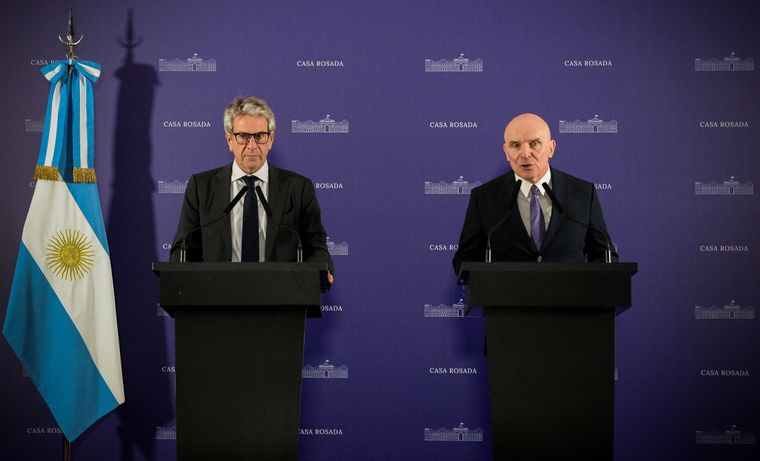 En medio del anuncio de los dólares, José Luis Espert reconoció que algunos jubilados la están pasando mal.