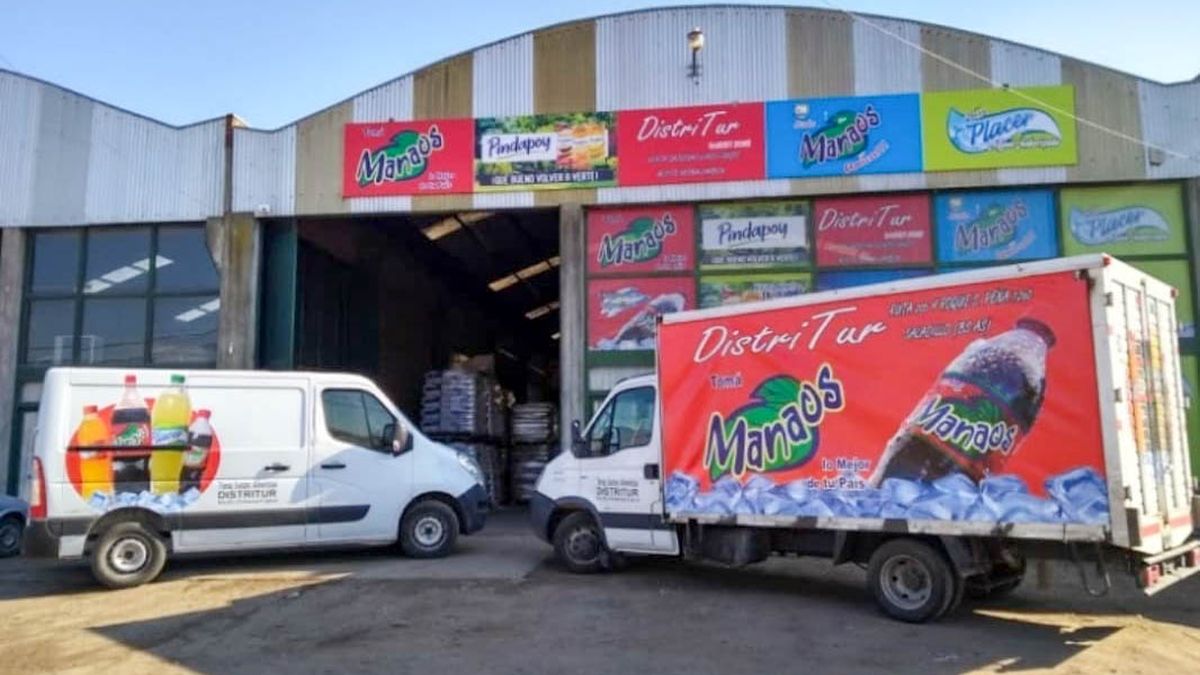 Faltantes de bebidas: advierten demoras en la distribución por conflicto con Camioneros