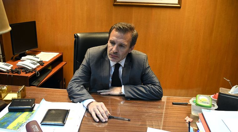 El fiscal Dante Vega investiga a una presunta mafia de Mendoza y ya recibió amenazas Foto: TELAM