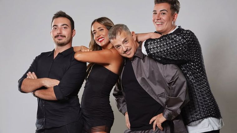 El equipo completo de Sentí La Tarde. El equipo completo de Sentí La Tarde.