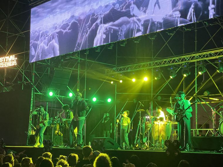 Los mendocinos de Gauchito Club la rompieron en el Festival Bandera Foto: Gabriel Sotelo