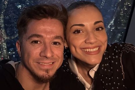 Jeremías Gómez y Gina Casinelli se encuentran de viaje. Jeremías Gómez y Gina Casinelli se encuentran de viaje.