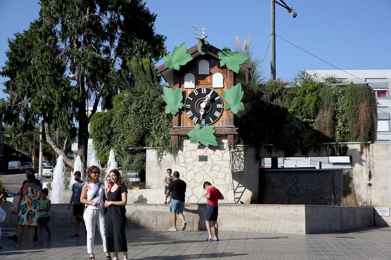 El reloj es uno de los íconos de la ciudad turística de Carlos Paz