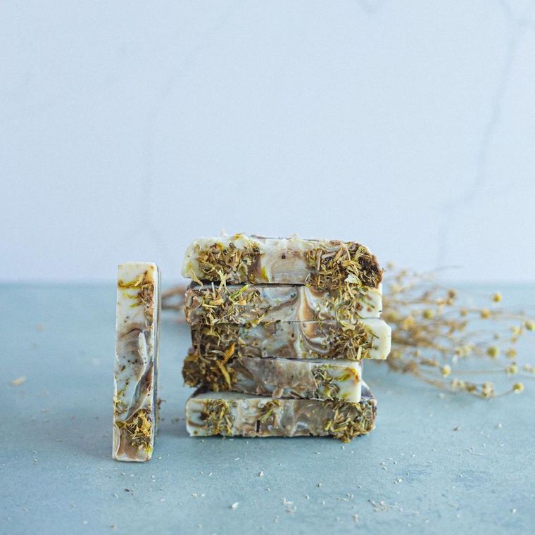 Una receta súper fácil para convertir el aceite de cocina en jabón blanco. Foto: Instagram