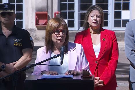 Patricia Bulrich ratificó el apoyo del Gobierno a la intervención de Estados Unidos en Venezuela y advirtió a Delcy Rodríguez. Patricia Bulrich ratificó el apoyo del Gobierno a la intervención de Estados Unidos en Venezuela y advirtió a Delcy Rodríguez.