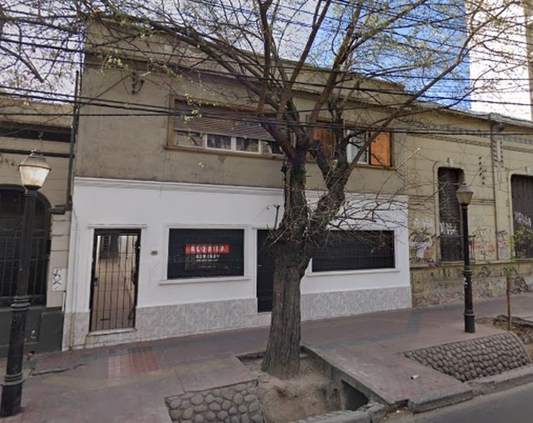 El lugar El crimen se produjo en un departamento ubicado en esta construcción.