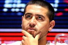 Diego Martínez, del gusto de Riquelme, comenzó a negociar para quedarse en Tigre. Diego Martínez, del gusto de Riquelme, comenzó a negociar para quedarse en Tigre.