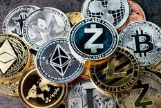 Bitcoin fue la primera criptomoneda creada en 2009 bajo el alias de Satoshi Nakamoto. Foto: intelligenthq.com