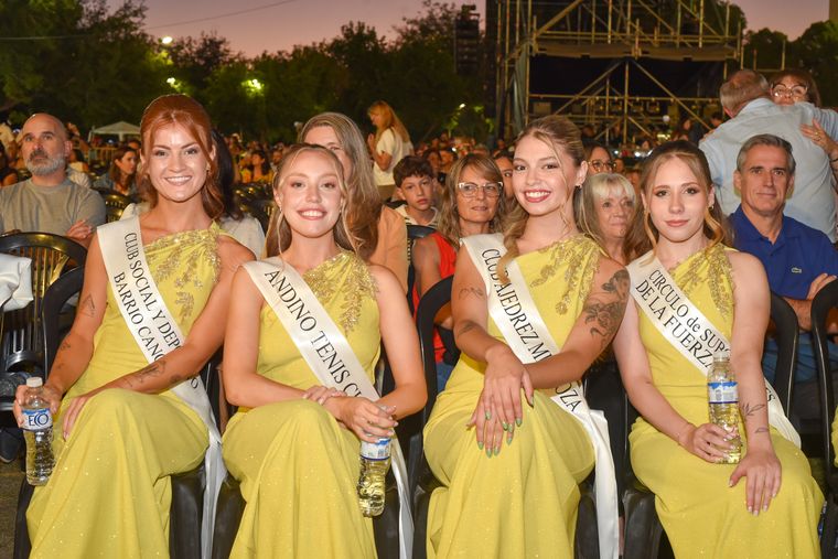 Martina Seiro, Celeste Sammartino, Camila Suárez, Amanda Belarde. Martina Seiro, Celeste Sammartino, Camila Suárez, Amanda Belarde.