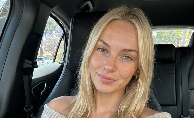 Lucía Libertaria, la influencer en redes creada con IA que ya tiene más de 10 mil seguidores.