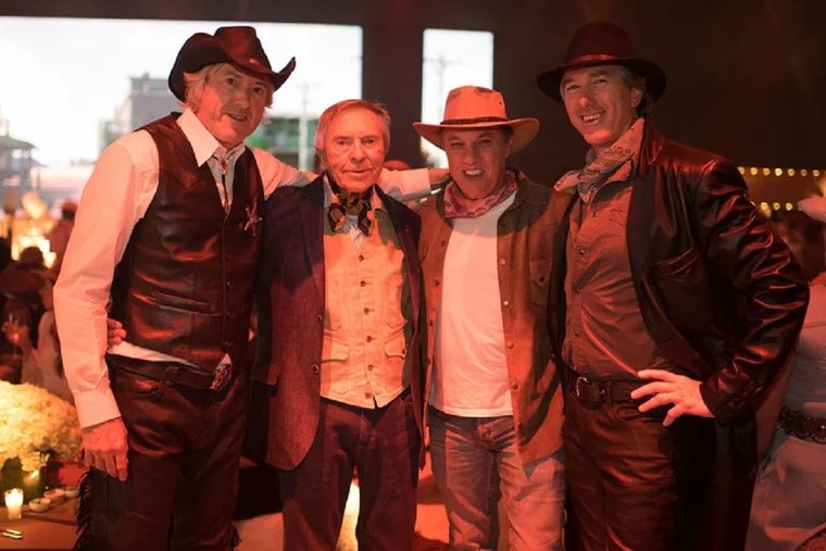 Alberto Roemmers y sus hijos