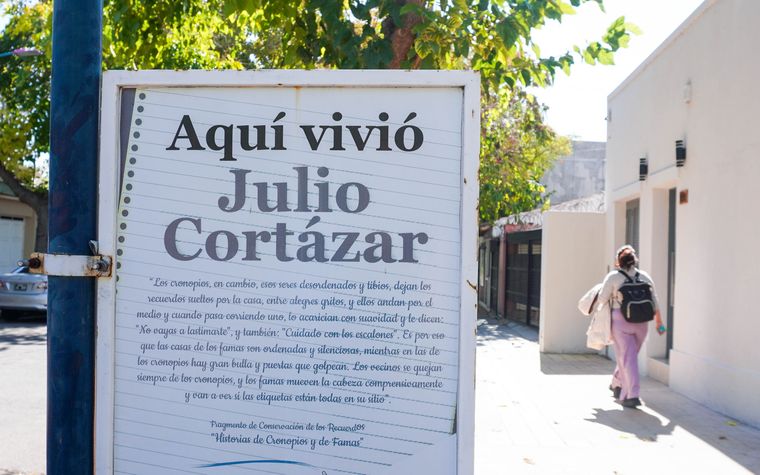 Las calles de Mendoza donde empezó el Cortázar que conocemos.