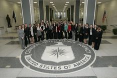 la cia recopila datos sobre transacciones financieras internacionales