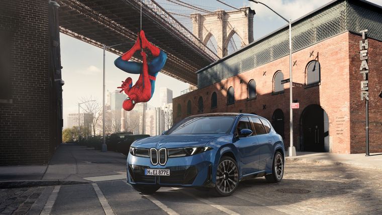 BMW y Spider-Man: Brand New Day: el debut del iX3 y la Serie 5 en la pantalla grande