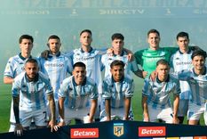 Tras el 1-1 en el clásico con Boca, Racing visita a Peñarol por la ida de los octavos de la Copa Libertadores. Tras el 1-1 en el clásico con Boca, Racing visita a Peñarol por la ida de los octavos de la Copa Libertadores.