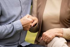 Afiliados al PAMI podrán recibir asistencia de salud mental en caso de ser necesario Foto: Freepik