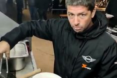 orly dejo el buzo y se calzo el delantal para cocinarle a su equipo orly dejo el buzo y se calzo el delantal para cocinarle a su equipo