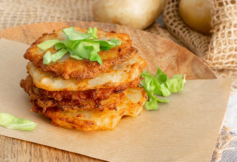 Esta receta de crepes de papa es ideal para aprovechar papas cocidas que hayan sobrado del día anterior. Esta receta de crepes de papa es ideal para aprovechar papas cocidas que hayan sobrado del día anterior.