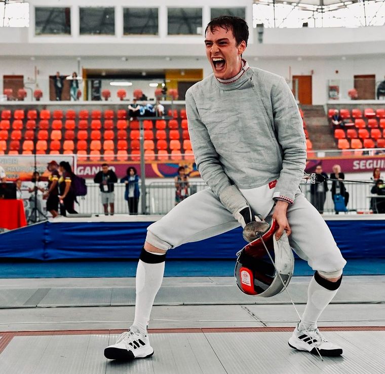 Pascual Di Tella es por ahora el único esgrimista argentino clasificado a Paris 2024. Foto: @enardinfo