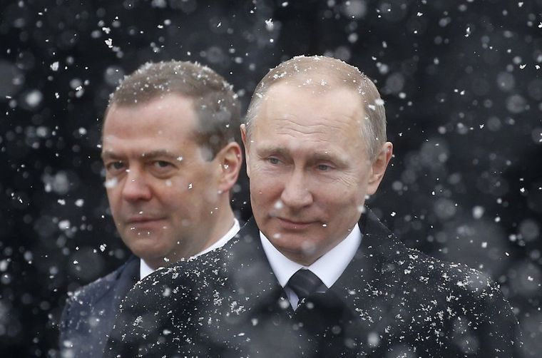 Dimitri Medvedev y Vladimir Putin, amigos íntimos Foto: EFE