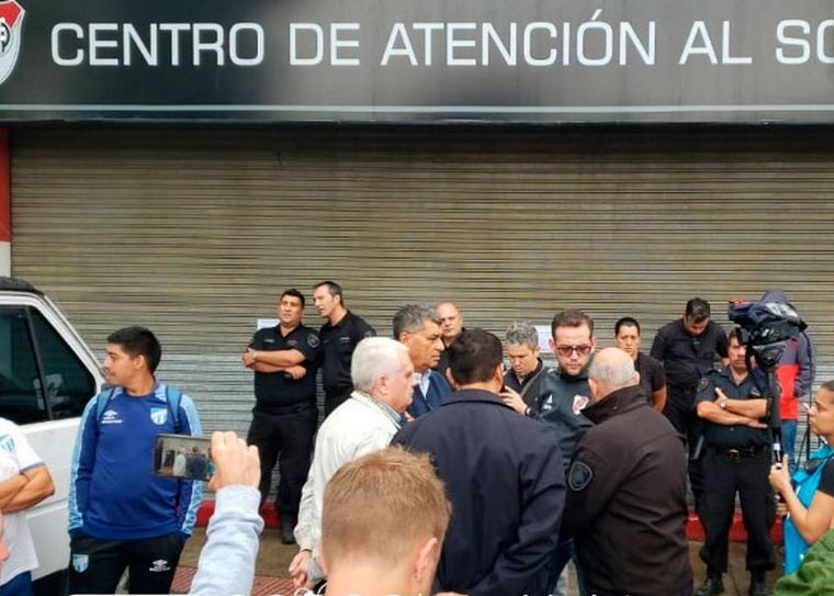 Atlético se presentó a jugar el partido, River no y no hubo sanción. Foto: Atlético Tucumán