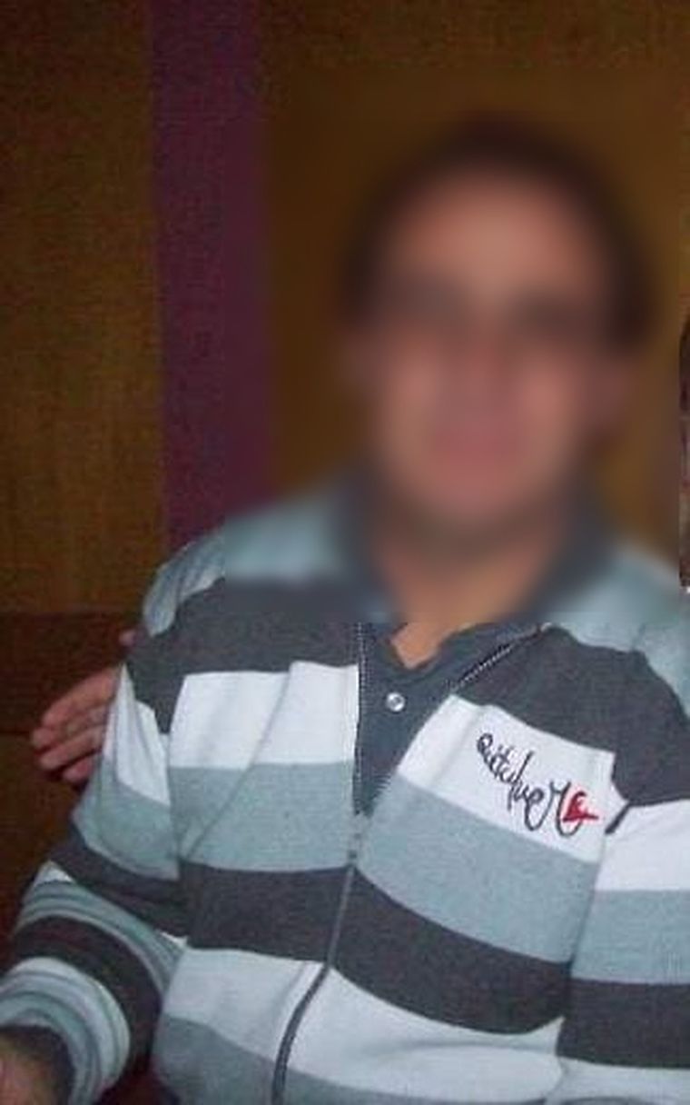 Acusado La chica cuenta que estuvo en silencio durante años.