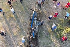 Los restos de la avioneta tras su extracción del fondo del embalse Foto: Policía de Córdoba