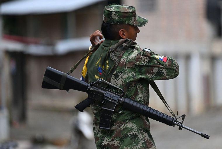Según la Fundación Ideas para la Paz, la mayoría de los miembros rasos del EMC y el EMBF son nuevos reclutas, no excombatientes de las FARC.