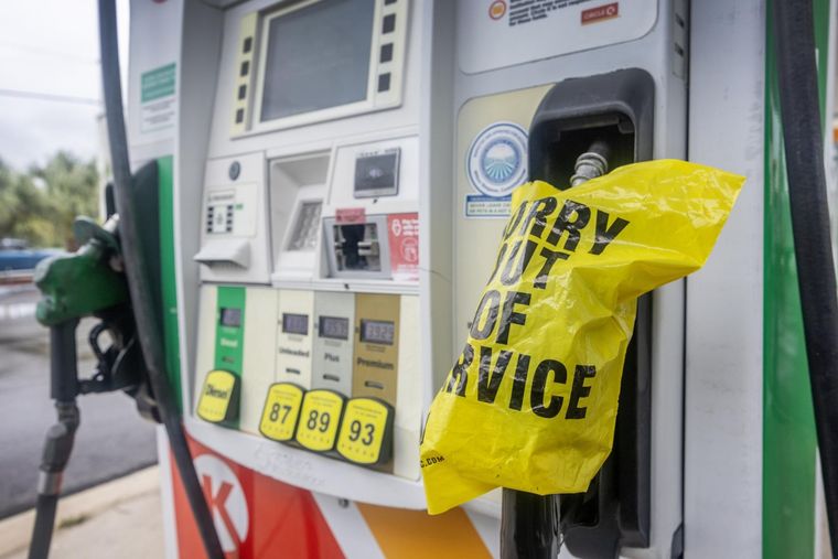 Las estaciones de gasolina en Florida enfrentan escasez de combustible Foto: EFE