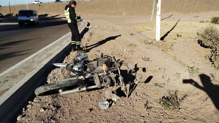 Preventores trabajaron en el lugar del siniestro vial Foto: Twitter Matías Pascualeti