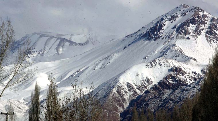 Se esperan nevadas para este sábado en alta montaña. Foto: ALF PONCE/MDZ Foto: ALF PONCE / MDZ