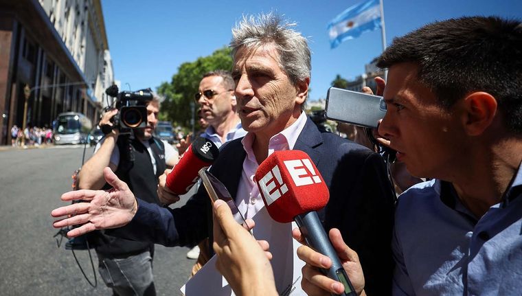 Luis Toto Caputo deberá abordar ahora la negociación del nuevo programa con el Fondo. Foto: Noticias Argentinas