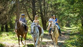 Cabalango, el pueblo serrano de Córdoba que enamora con sus ríos dorados y paisajes tranquilos.