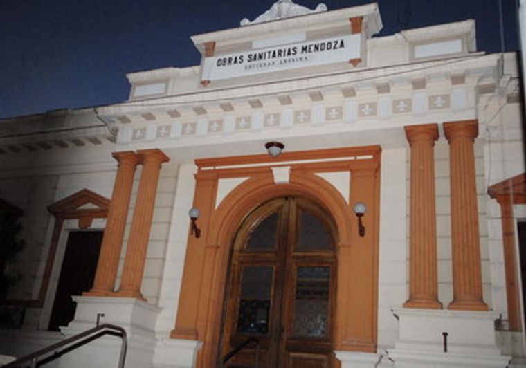 Obras Sanitarias en la mira. Foto: Archivo/MDZ