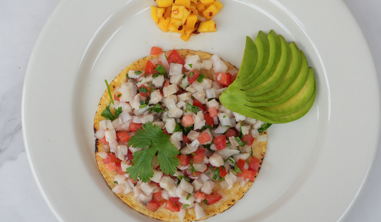 Esta receta se considera una de las preparaciones m&aacute;s refrescantes de la gastronom&iacute;a mexicana, y cada regi&oacute;n adapta la receta seg&uacute;n sus ingredientes locales y niveles de picante.