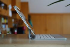 Los nuevos teclados para tabletas ofrecen un tipeo cómodo y paneles táctiles precisos.