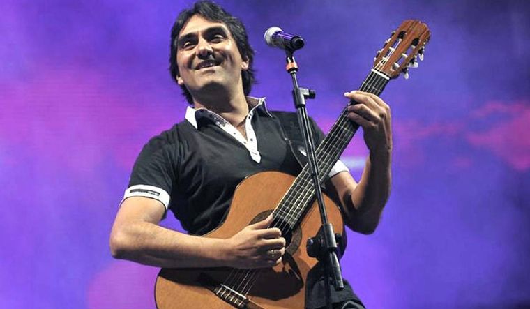 Kike Teruel se despidió de Los Nocheros en un show inolvidable.