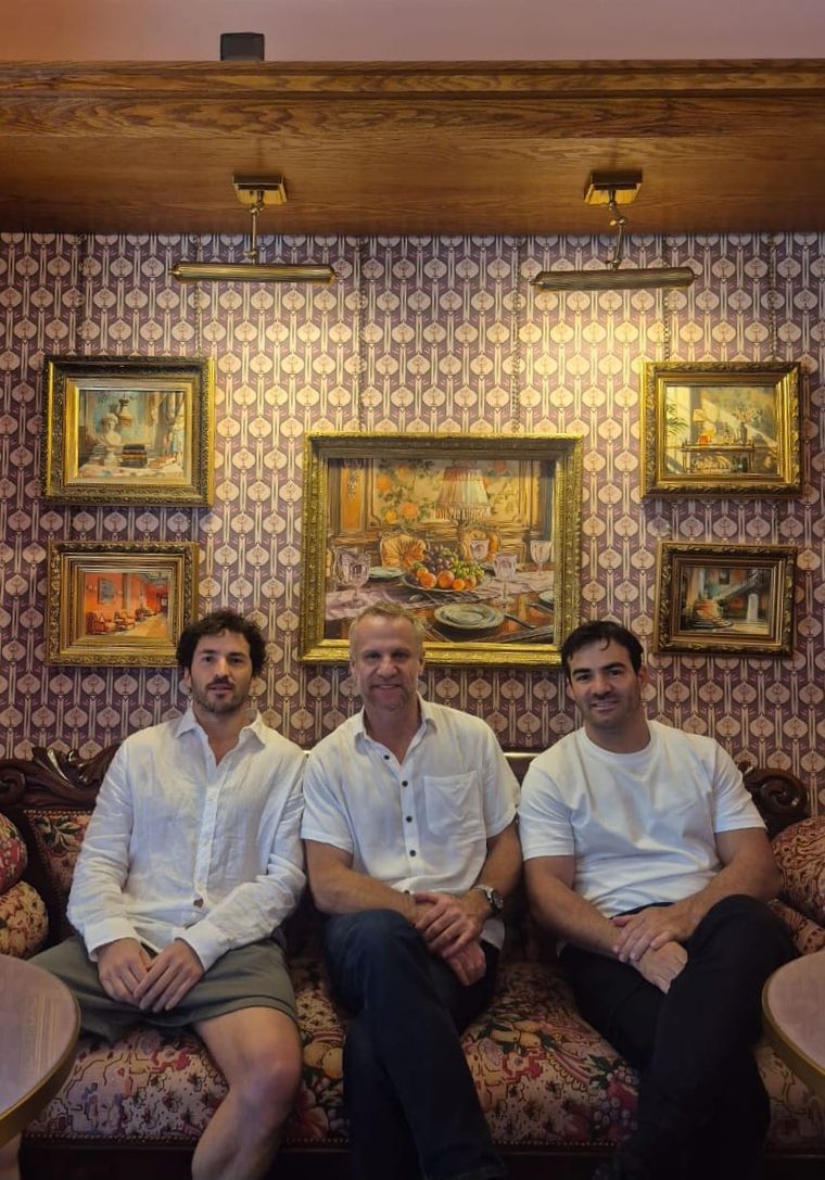 Alejandro Malgor, Felipe Kast y Joaquín Barbera, en uno de los espacios de Casa Cecilia. Alejandro Malgor, Felipe Kast y Joaquín Barbera, en uno de los espacios de Casa Cecilia.