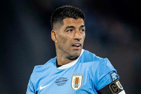 Luis Suárez opinó sobre la polémica de la cantidad de Mundiales de Uruguay. Luis Suárez opinó sobre la polémica de la cantidad de Mundiales de Uruguay.