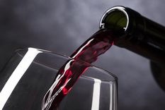 Copa con vino tinto. Foto: Pixabay