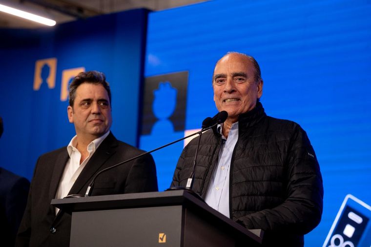 El jefe de Gabinete, Guillermo Francos, descartó adoptar otro rol en el Gobierno si deja su puesto actual. Lisandro Catalán, ministro del Interior, deberá tener poder. Nadie sabe adonde terminarán los destinos de estos funcionarios.  El jefe de Gabinete, Guillermo Francos, descartó adoptar otro rol en el Gobierno si deja su puesto actual. Lisandro Catalán, ministro del Interior, deberá tener poder. Nadie sabe adonde terminarán los destinos de estos funcionarios.